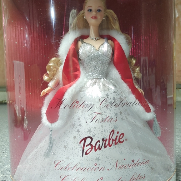 Holiday Celebration Barbie 2001 Collectors Edition - Picture 4 of 8